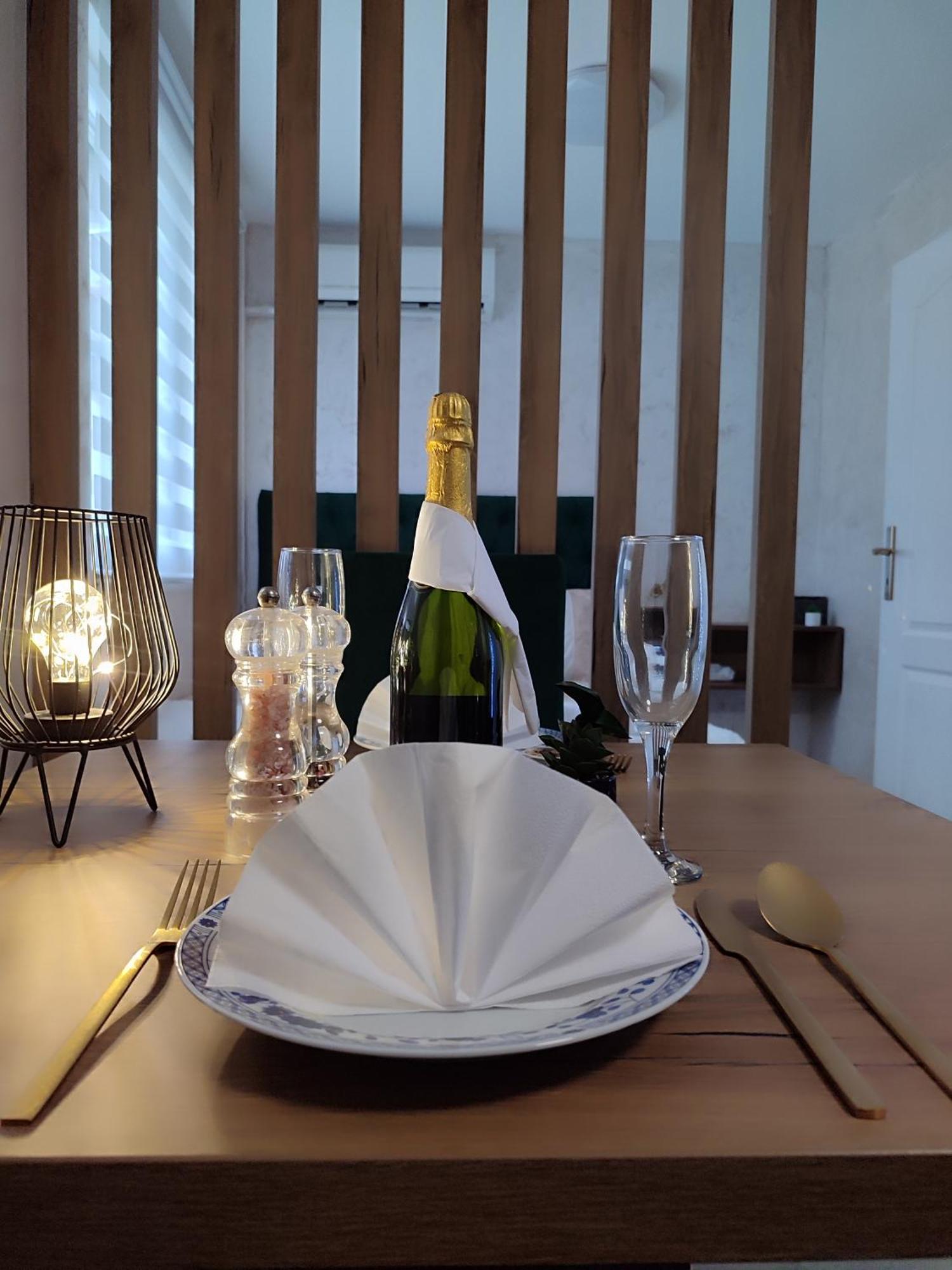 Studio Apartman Free Parking Rubikon Beograd Eksteriør bilde